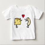 Macaroni und Käse Baby Baby T-shirt<br><div class="desc">Jeder weiß,  dass Makkaroni und Käse zusammen gehören! Ein tolles Geschenk für Käsespezialisten & Kinder! Originelles Design mit eingetragenem Copyright von Fun T - Shirt,  Inc.</div>
