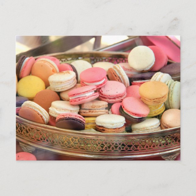 Macarons in verschiedenen Farben Postkarte (Vorderseite)