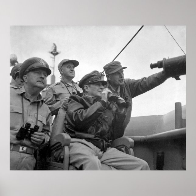 MacArthur Observed Inchon Poster (Vorne)