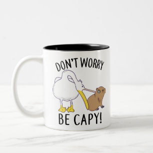 Mach dir keine Sorgen, sei gefangen. Capybara Oran Zweifarbige Tasse
