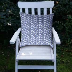 Machen Sie einen Abstecher in ein modernes blaues  Kissen