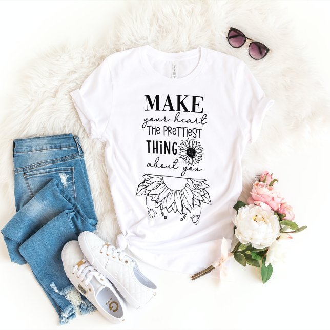 Machen Sie Ihr Herz zum hübschsten über Sie T-Shirt (Von Creator hochgeladen)