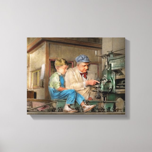 Machinist - Zeit mit Opa 1921 verbringen Leinwanddruck (Vorderseite)