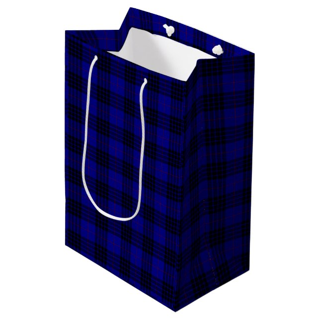 MacKay Tartan Blau kariert Mittlere Geschenktüte (Vorderseite Schrägansicht)