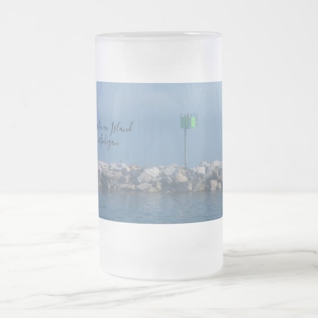 Mackinac Breakwater Mattierte Tasse (Mittel)