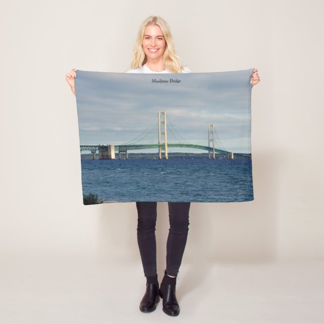 Mackinac Bridge Fleece Decke (Beispiel)