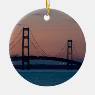 Mackinac-Brücke bei der Dämmerung Keramikornament