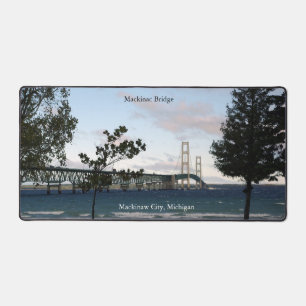 Mackinac-Brücke mit Baumschreibmatte Schreibtischunterlage