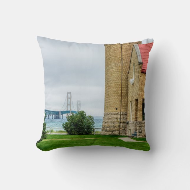 Mackinac-Brücke und Leuchtturm Kissen (Vorderseite)