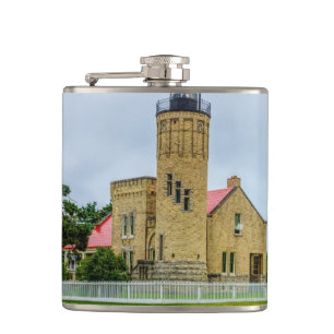 Mackinac Point Light Flachmann