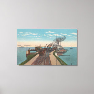 Mackinaw Stadt, MI - Ansicht der Bahnfähren-Docks Leinwanddruck