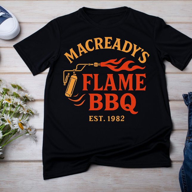 Macready's flame BBQ gegr. 1982 T-Shirt (Von Creator hochgeladen)