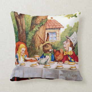 Mad Hatters Tea-Party im Wunderland Kissen