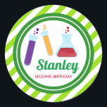 Mad Science Birthday Baby Dusche Runder Aufkleber<br><div class="desc">Sie können Ihre Gefälligkeitstafel mit NAME, GLÜCKLICHEM GEBURTSTAG, WILLKOMMEN BABY, DANK IHNEN und vielem mehr personalisieren. Die Designs sind modern und kreativ, ideal für Kinder, Erwachsene und Teenager, dekorieren Ihre Lieblinge und würzen Ihr Party! Dieses Design ist perfekt für alle Party, Babydusche, Geburtstag, Hochzeit, Verlobung, Büro, Teamwork, Überraschung, Garten, Cocktail,...</div>