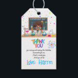 Mad Science Birthday Party - Gefallen/Vielen Dank  Geschenkanhänger<br><div class="desc">Erleben Sie Ihren Gast mit dieser farbenfrohen Geburtstagsparty der Wissenschaft Dankeschön/Gefallen Tag mit zwei Wissenschaftlern experimentieren, ein buntes Dankeschön und einen bunten Punkt für den Hintergrund. Fügen Sie einfach Ihre Dankeschön-Notiz und den Namen des Kindes zu dieser leicht zu bedienenden Vorlage hinzu, um sie zu einer einmaligen Karte zu machen....</div>