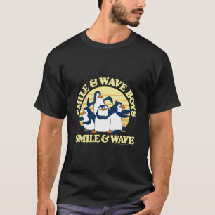 Madagaskar Pinguine lächeln und schwingen Sunset T T-Shirt