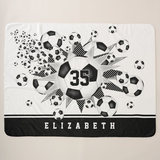Mädchen benennen Jersey Nummer auf Fußballbälle St Sherpadecke (Vorderseite (Horizontal))