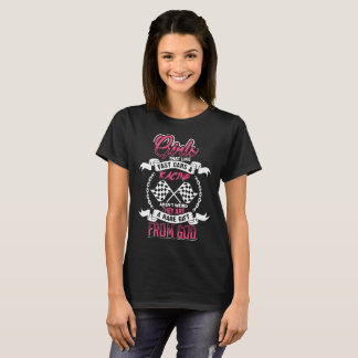 Mädchen die wie schnelle Autos und Rennwagen T-Shirt