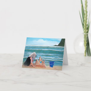 Mädchen-Gebäude-Sandschloss an den Karte