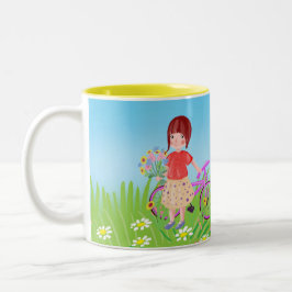 Mädchen mit Fahrrad auf einer blühenden Wiese Zweifarbige Tasse