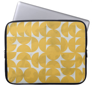 Mädchen mit Regenschirm. Modellierung.  Laptopschutzhülle