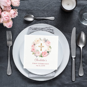Mädchen mit rosa floralem Kranz zur Erstkommunion Serviette
