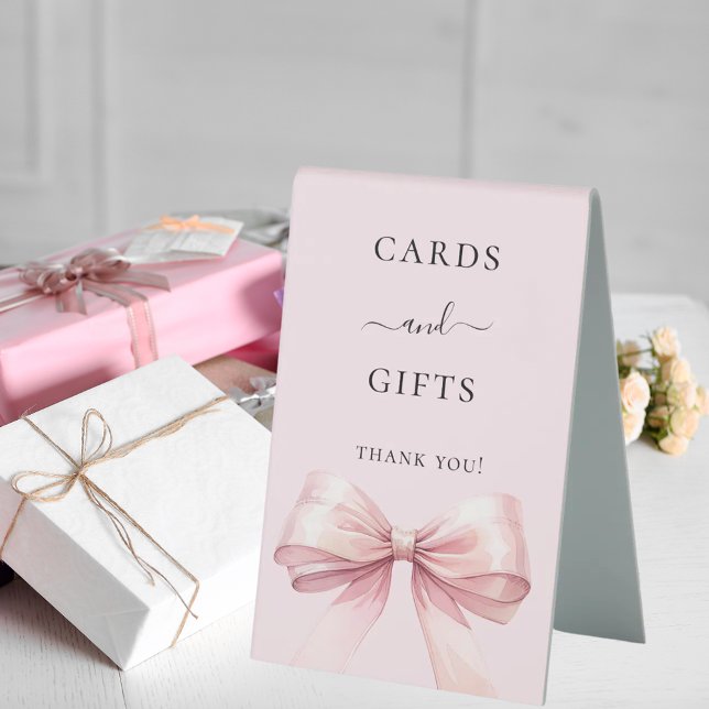 Mädchen mit rosa Schleife Karten Geschenke Schild (Von Creator hochgeladen)