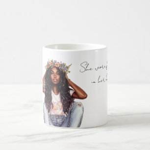 Mädchen mit schwarzen Haaren Blumen im Haar Kaffeetasse