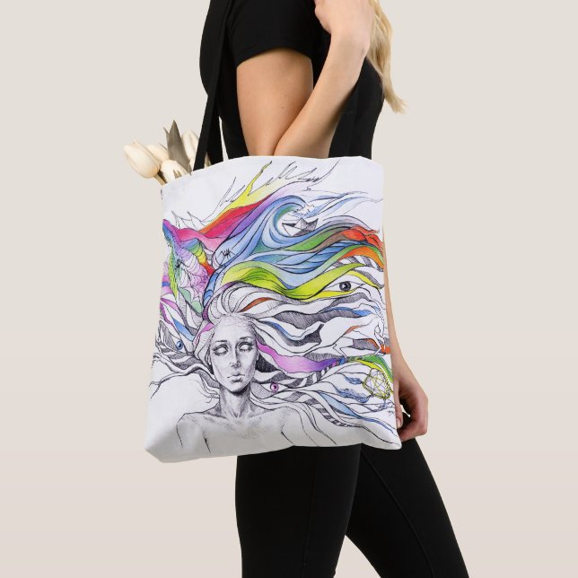 Mädchen mit Träumen in ihrem Haar Surreal Fantasy  Tasche (Von Nahem)