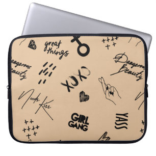 Mädchen nahtlos Muster mit kalligrafischem Slogan, Laptopschutzhülle