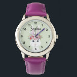 Mädchen Niedliche Wasserfarbe Wasser Kaninchen und Armbanduhr<br><div class="desc">Diese skurrile und mädchenhafte Kinderuhr zeigt ein hübsches,  handgemaltes,  weißes Kaninchen mit einem herrlichen Kranz von Blume in ihren Haaren auf einem neutralen grünen Hintergrund. Dieses florale Aquarell-Design bietet auch einen Platz,  wo Sie Ihren Mädchennamen in eleganter Typografie hinzufügen können. Ideal für die erste Armbanduhr eines Kindes!</div>
