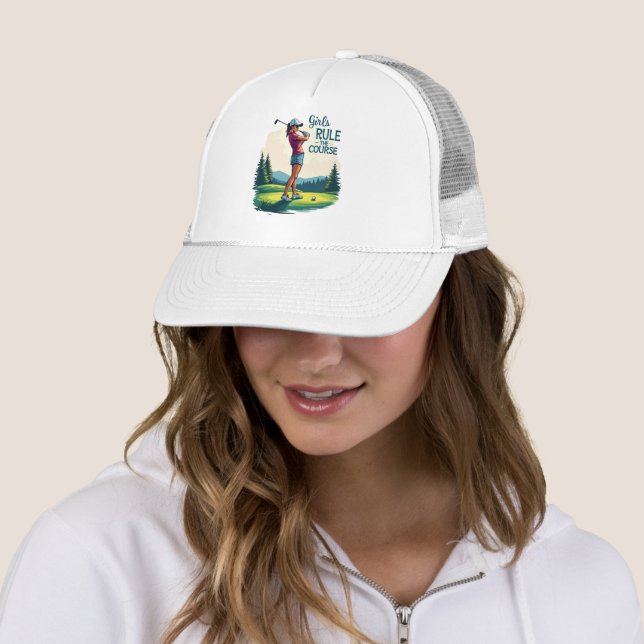 Mädchen regieren den Kurs Retro Golf Illustration Truckerkappe (Beispiel)