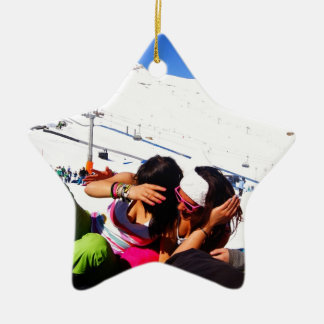 Mädchen-Skisteigung Keramikornament