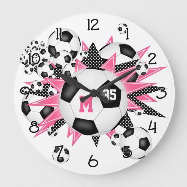 Mädchen Sport Fußball Bälle mit rosa schwarzen Ste Große Wanduhr (Vorderseite)