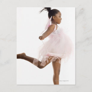 Mädchen tanzen in Feenkostüme Postkarte