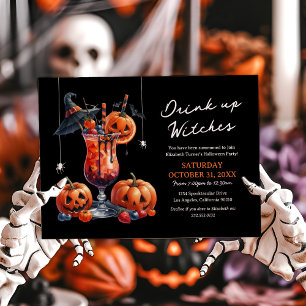 Mädchen trinkt auf Hexen Halloween-Party Einladung