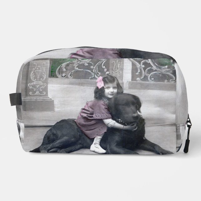 Mädchen und ihr Hund Waschbeutel (Vorderseite)