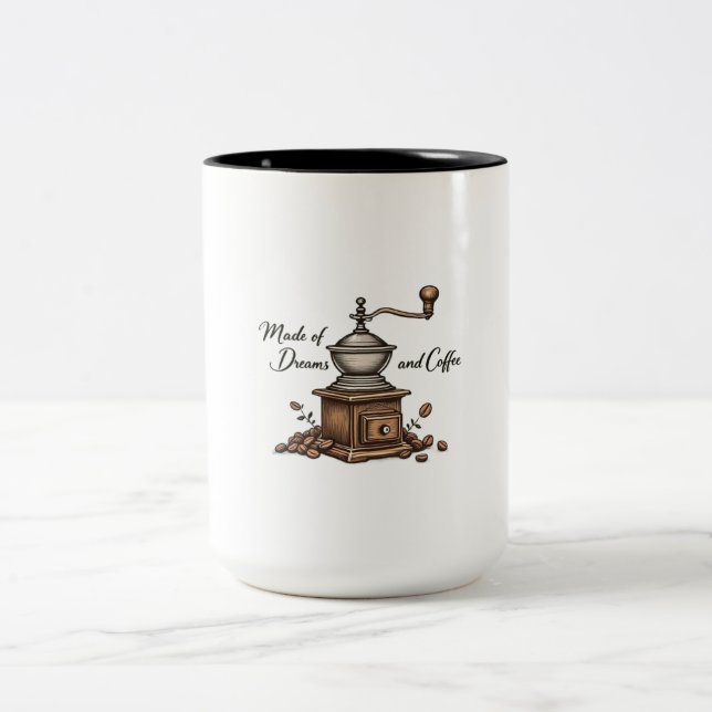 "Made of Dreams and Coffee" Zwei-Tone-Tasse - Kaff Zweifarbige Tasse (Mittel)