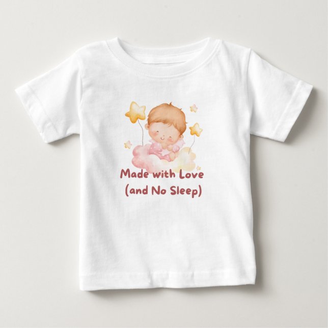 👶 "Made with Liebe (and No Sleep)" 💕 Baby T-shirt (Vorderseite)