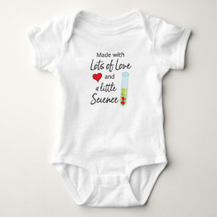 Made with Lots of Liebe and a kleinen Science Baby Strampler