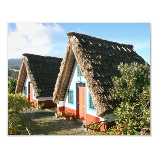 Madeira Island Foto mit typischen Häusern von Sant (Vorne)