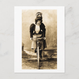 Madge Lessing on Bike Vintag 1902 Postkarte