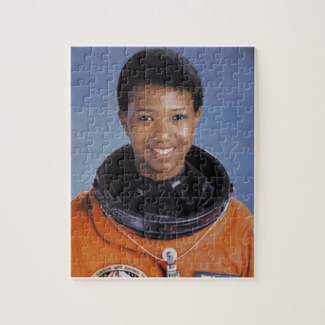 Mae Jemison (Vertikal)