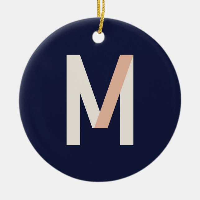 Maestra "M" Ornament (Vorne)