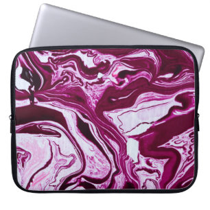 Magenta Marmortextur: Abstrakte Fluid Art Laptopschutzhülle