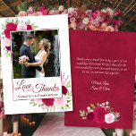 Magenta Pink Roses Liebe Dank Hochzeitstil Foto Hi Dankeskarte<br><div class="desc">Diese wunderschönen rustikalen, schicken Hochzeitskarten zeigen Ihnen Ihr Foto inmitten von handgemalten Magenta, heiß rosa und rot-farbenen Rose, mit Eukalyptus-Blätter und Gartengrün verstreut. Die Beschriftung lautet: Liebe und Danke, mit Ihren Namen unten. Die Rückseite hat Platz für eine kurze Notiz und eine benutzerdefinierte Signatur. Einfach und elegant, diese Dankeschön-Karte ist...</div>
