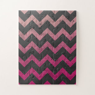 Magenta rosa roter Ombre dunkelgraues Chevron-Must