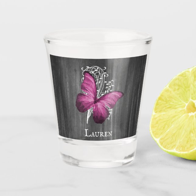 Magenta Rustic Butterfly Personalisiertes Shotglas Schnapsglas (Vorderseite)