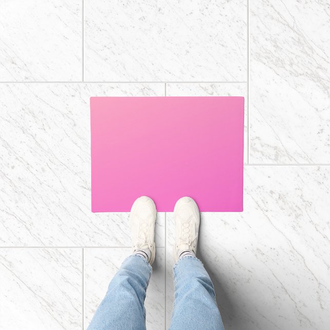 Magenta-Verlaufsfarbe  Fußmatte (Von Creator hochgeladen)