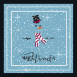 Magic and Wonder Christmas Snowman Blue ID440 Poster<br><div class="desc">Ein schönes, minimalistisches Weihnachtsmatte-Finish-Poster-Design mit einem stilvollen, in Weiß gerahmten Schneemann auf einem kadet blauen Hintergrund, verstreut mit Schneeflocken und Sternen. Trendy Typografie von 'Magic and Wonder' rundet das Design ab. Fügen Sie einen Namen hinzu, der bei Bedarf personalisiert werden soll. Suchen Sie ID440, um weitere koordinierende Produkte und zusätzliche...</div>